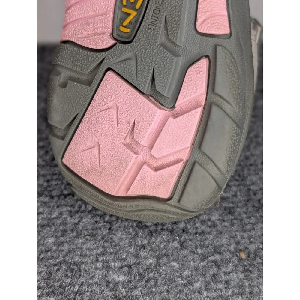 KEEN Newport H2 Multi Color Pink Women's 6 Waterproof Hiking Kayak Sandals